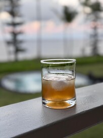 Evening cocktails on the Lanai