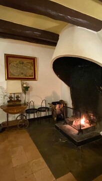 The cozy sitting area!