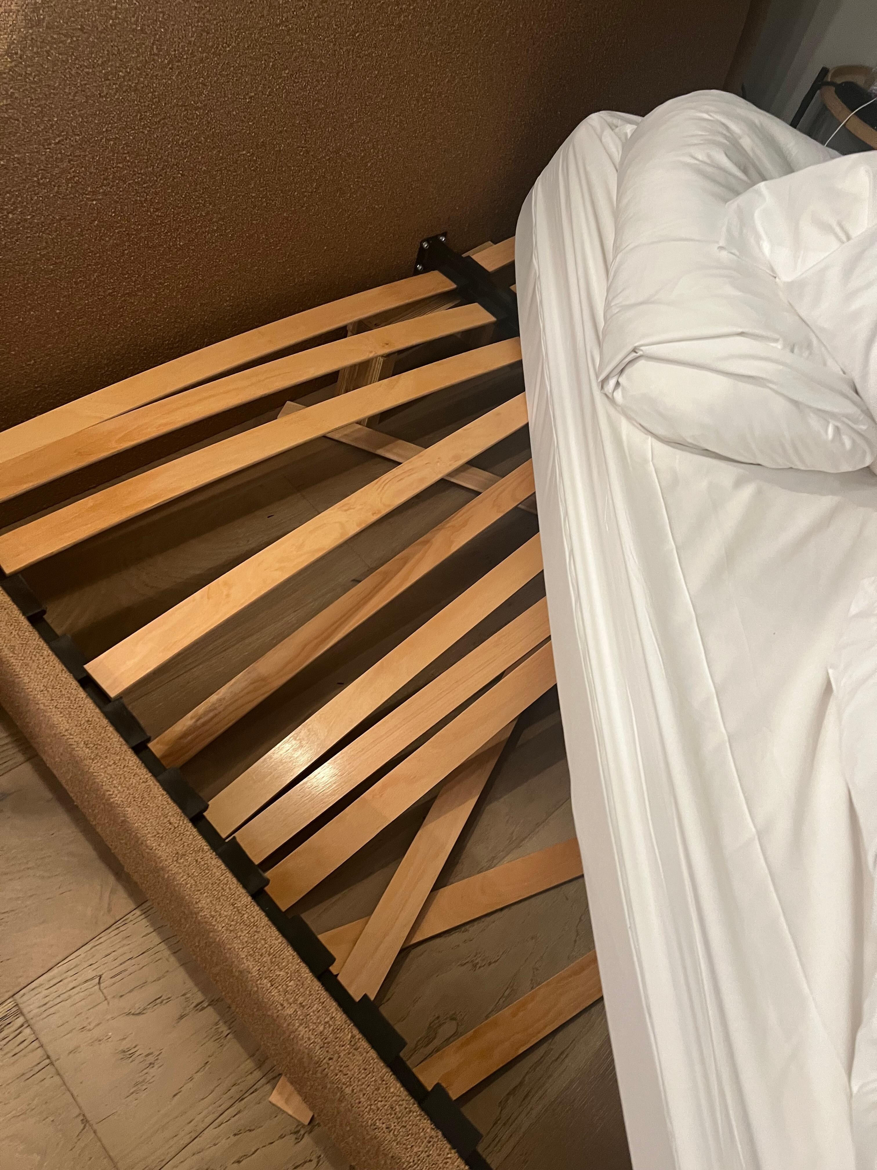 Wood slats keep falling out of frame. Had to fix every night. 