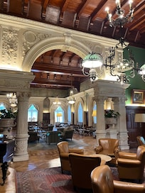 Hotel sitting room & bar