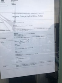 Notice on front door of Jolly Sailor Maldon.