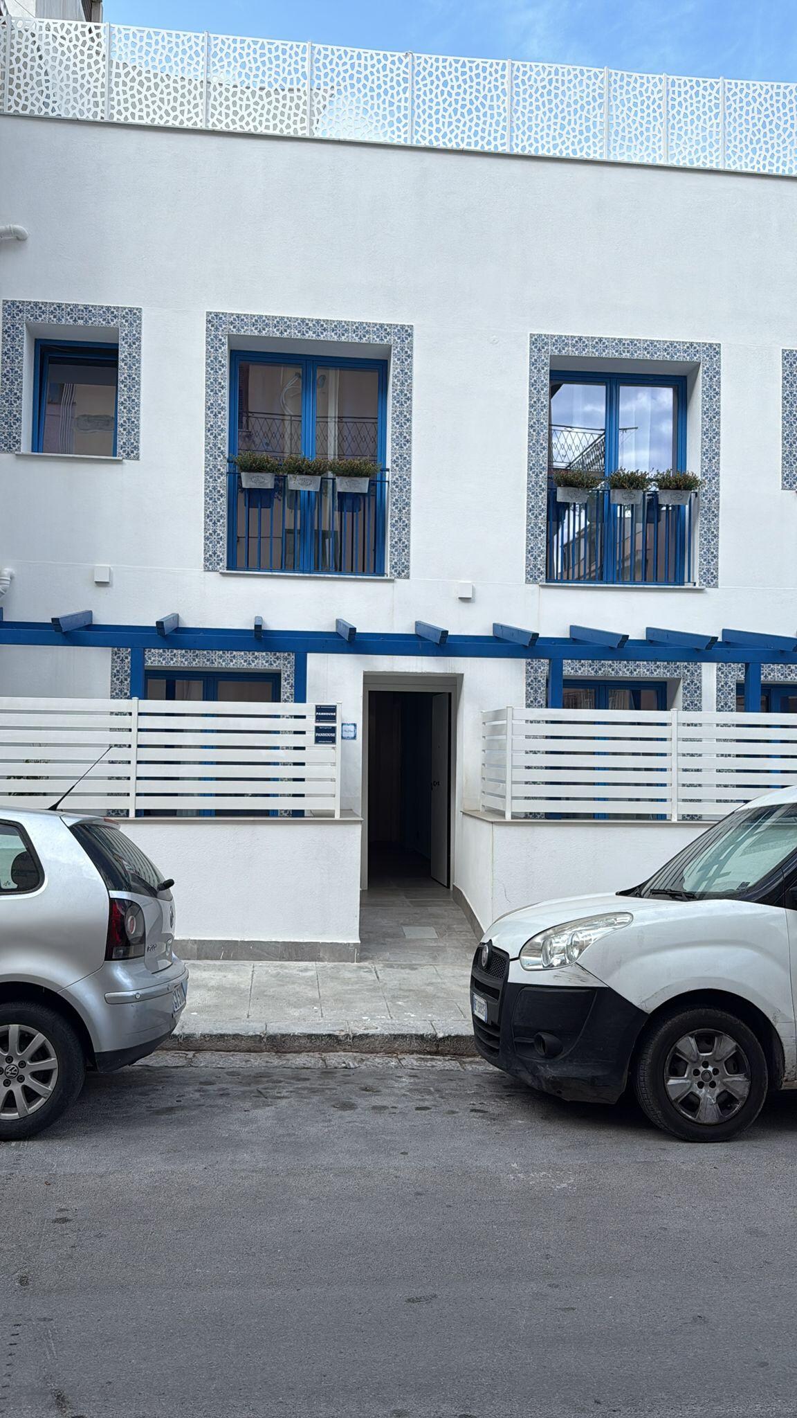 Entry to Panhouse (the signage is very discrete, so the picture is helpful)