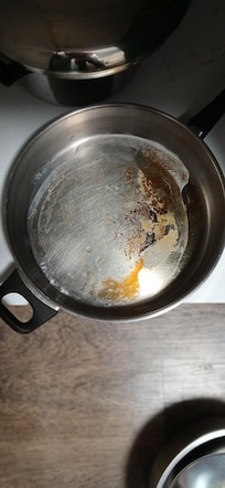 Frying pan.