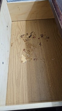 Inside the drawer was broken.