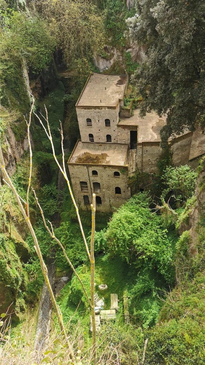 Abandoned Houses from daytrip to Sorrento 