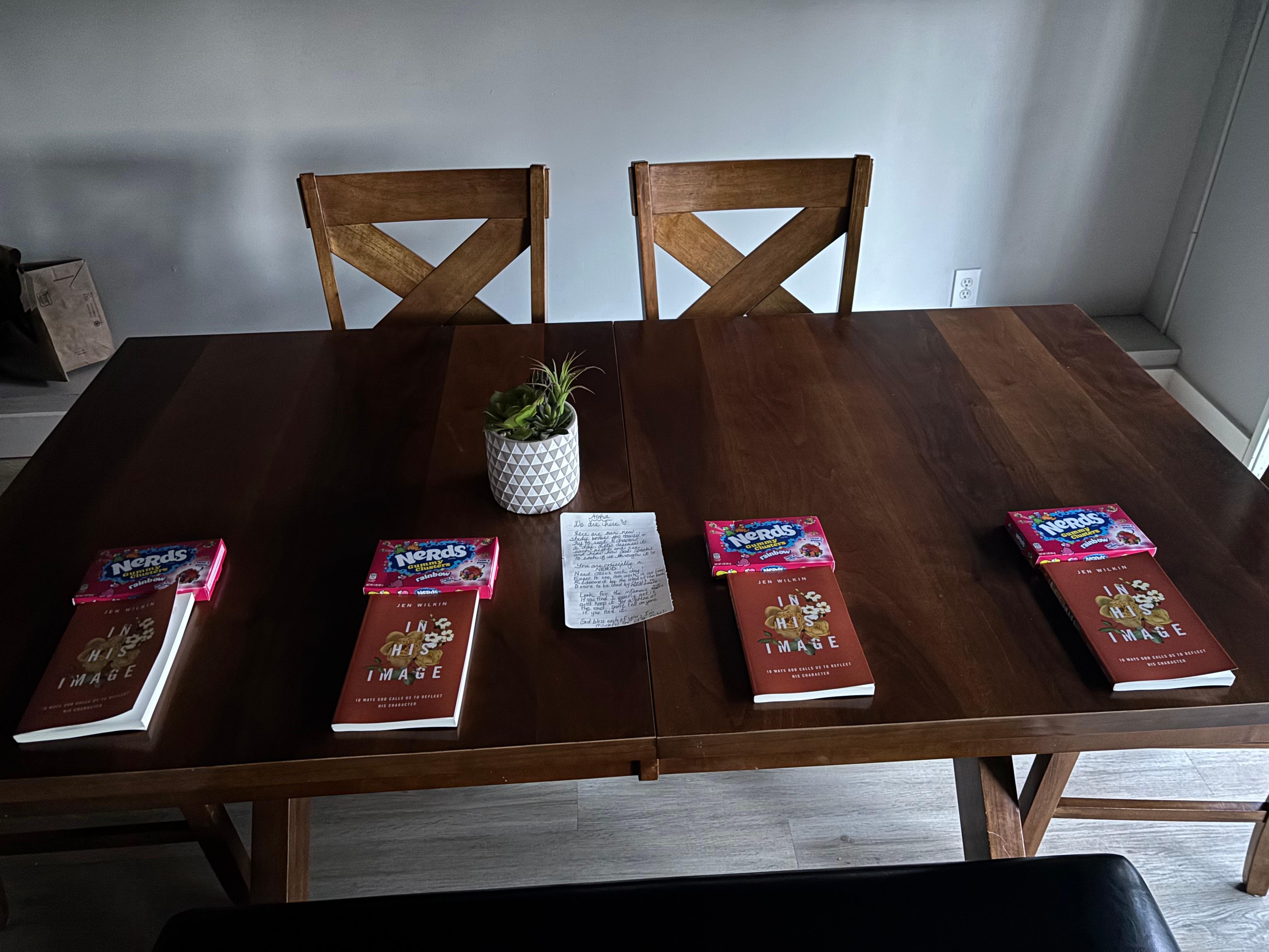 Nice big dining table.