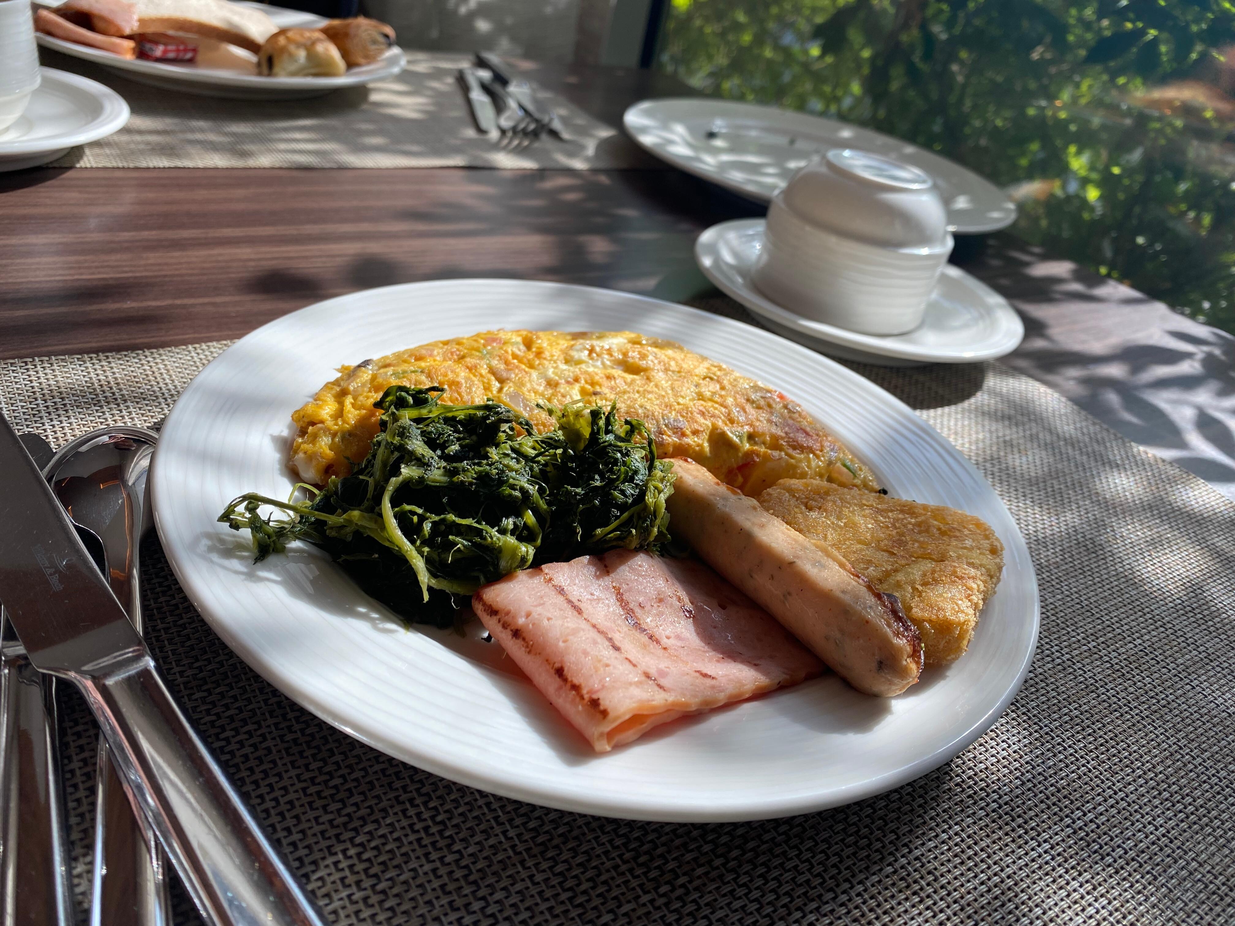 Breakfast 