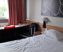 Ibis Toulouse Université 3 et 4 juillet 2020.
Chambre pour 1 pers.