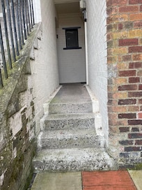 Uninviting and no stair rail