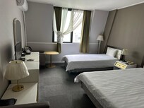 Chambre avec vu sur le bulding d’à côté