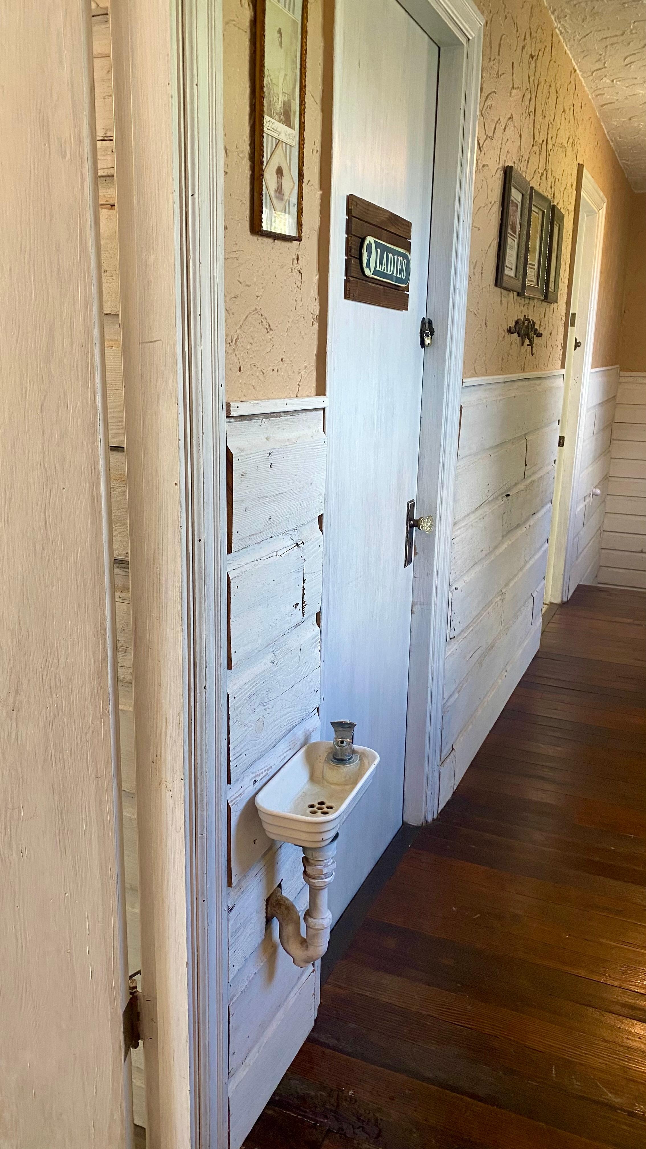 The cute little water fountain works!  