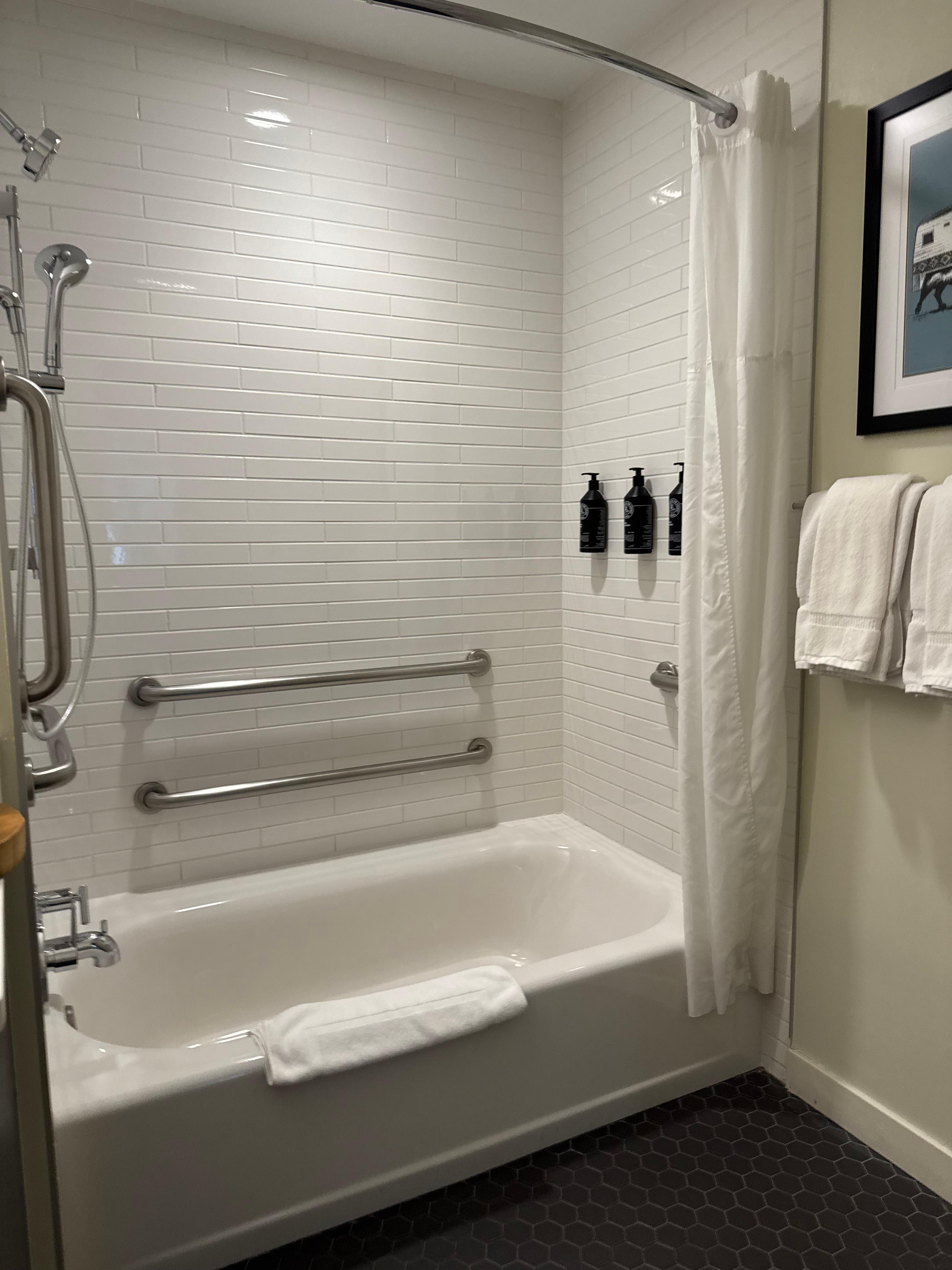 Spacious Bathroom
