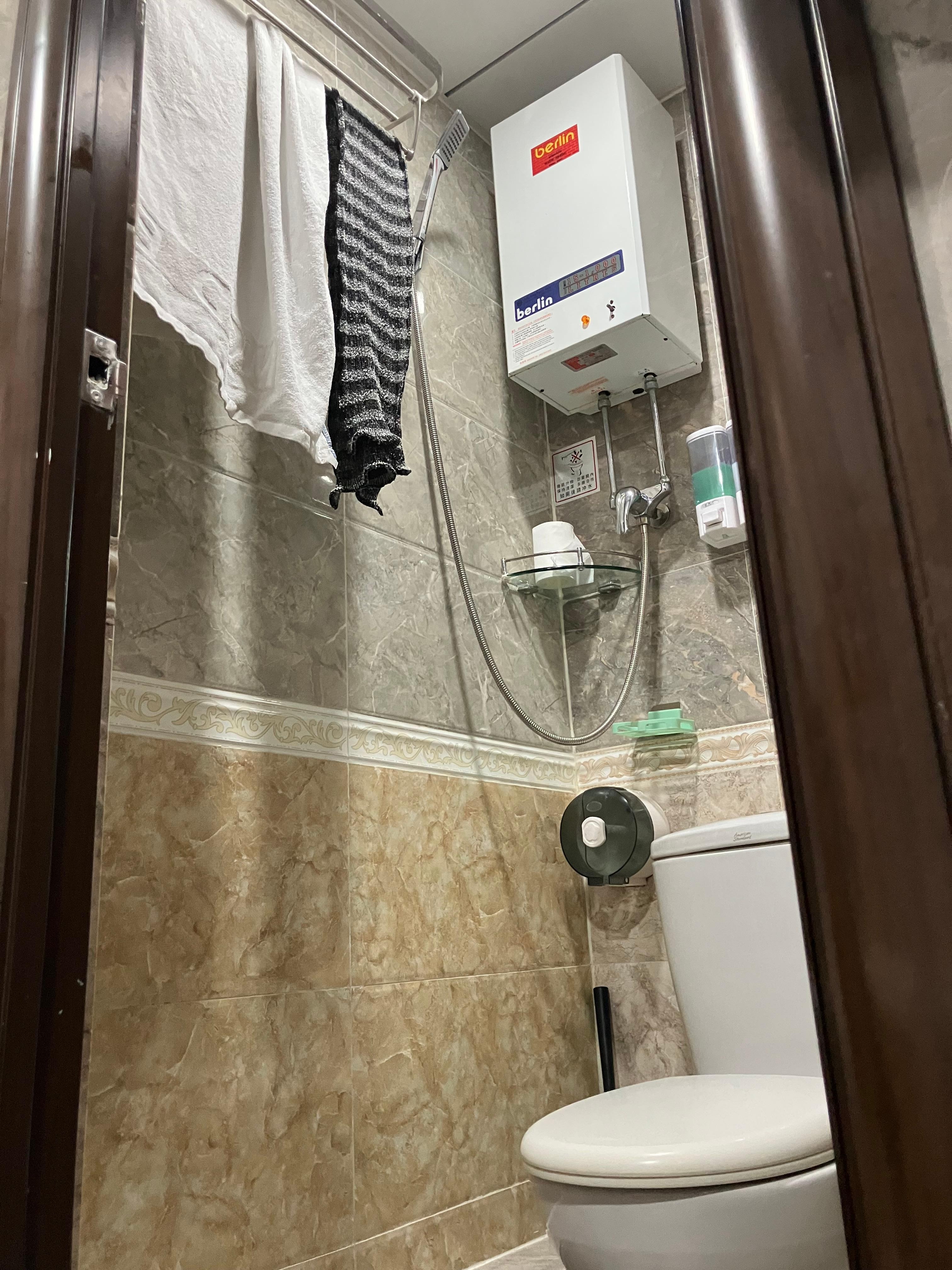 お湯が出ない、寒かった！