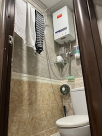 お湯が出ない、寒かった!