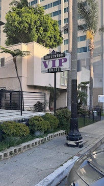 Front street access