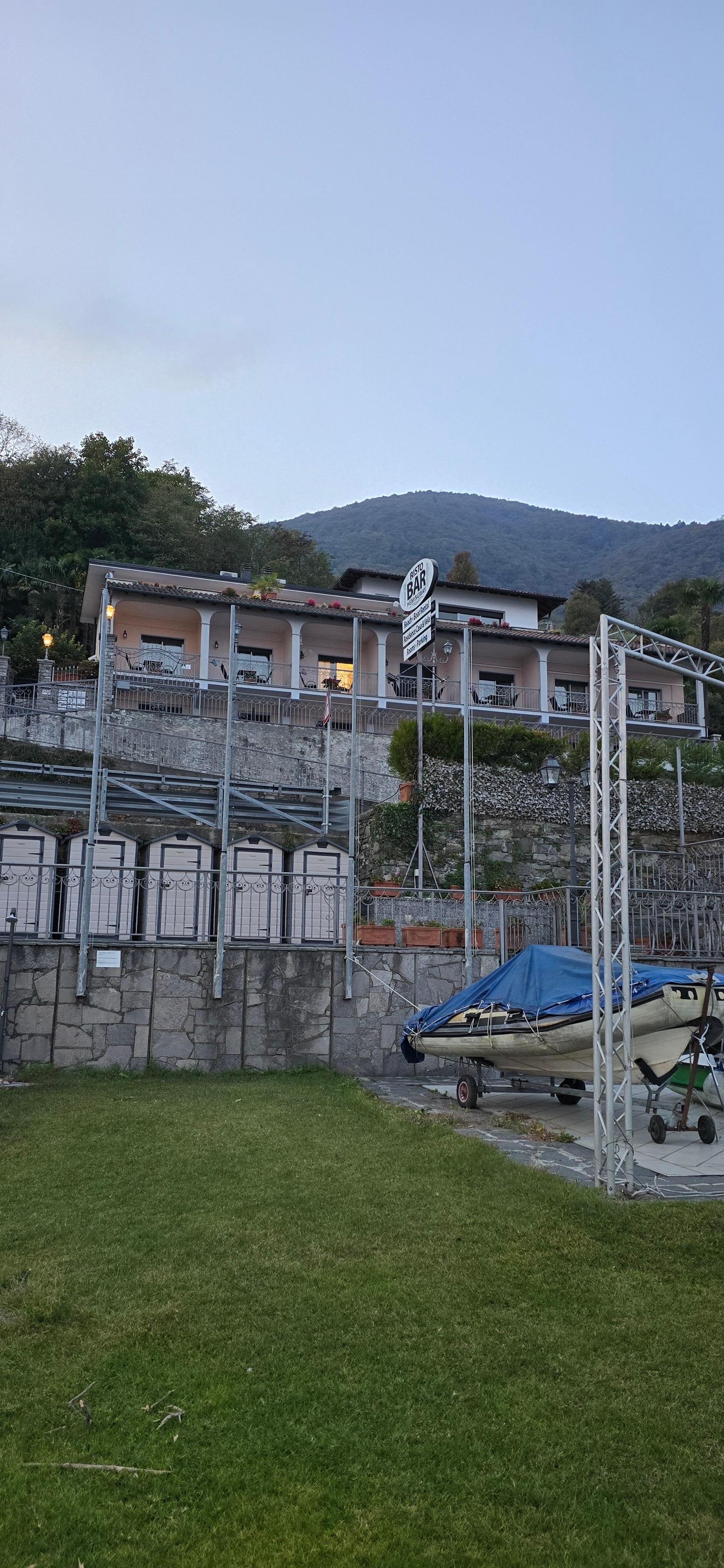 View back to Casa e Vela from private beach