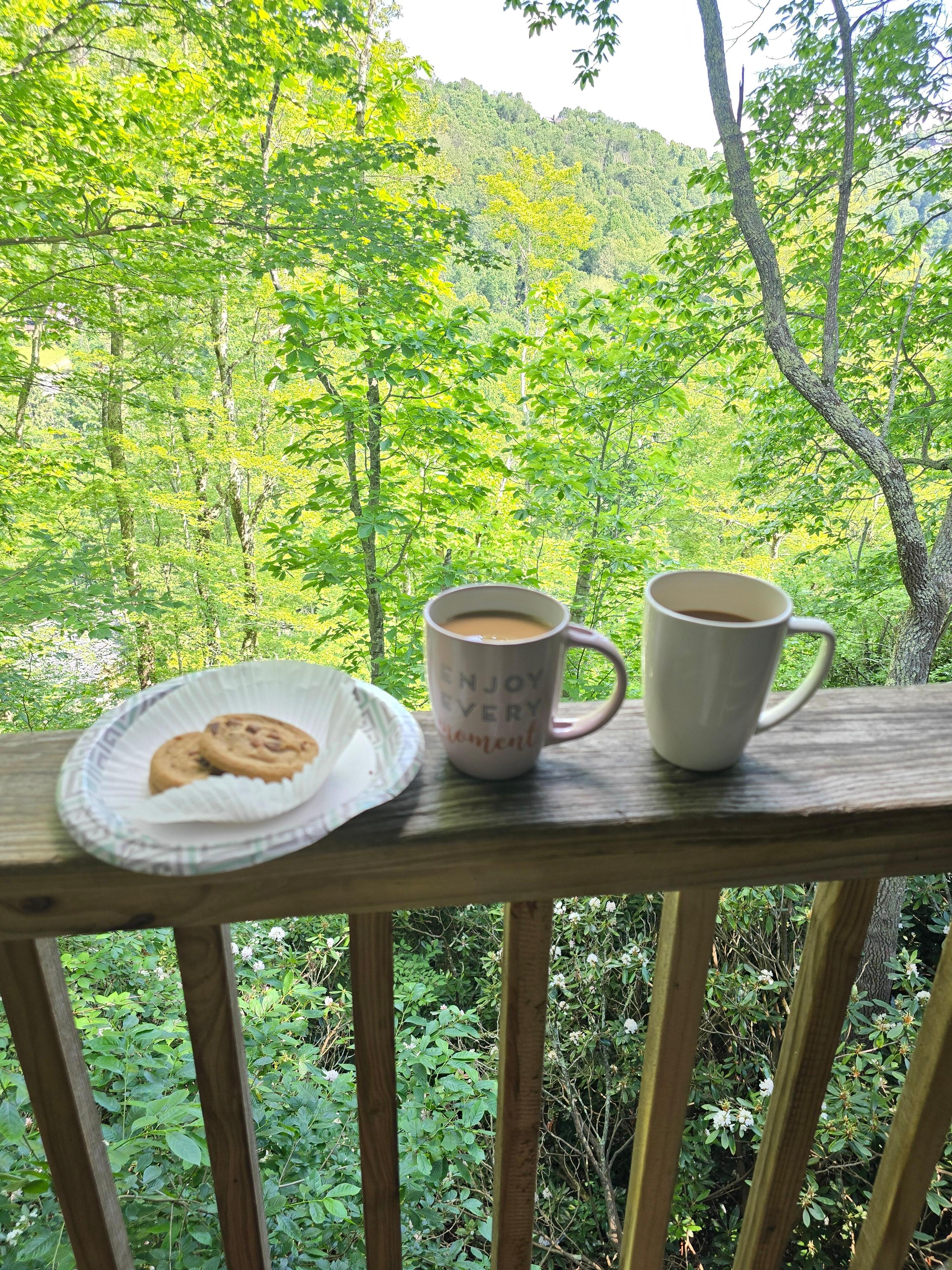 Such a lovely morning enjoying coffe with my love, my husband.   