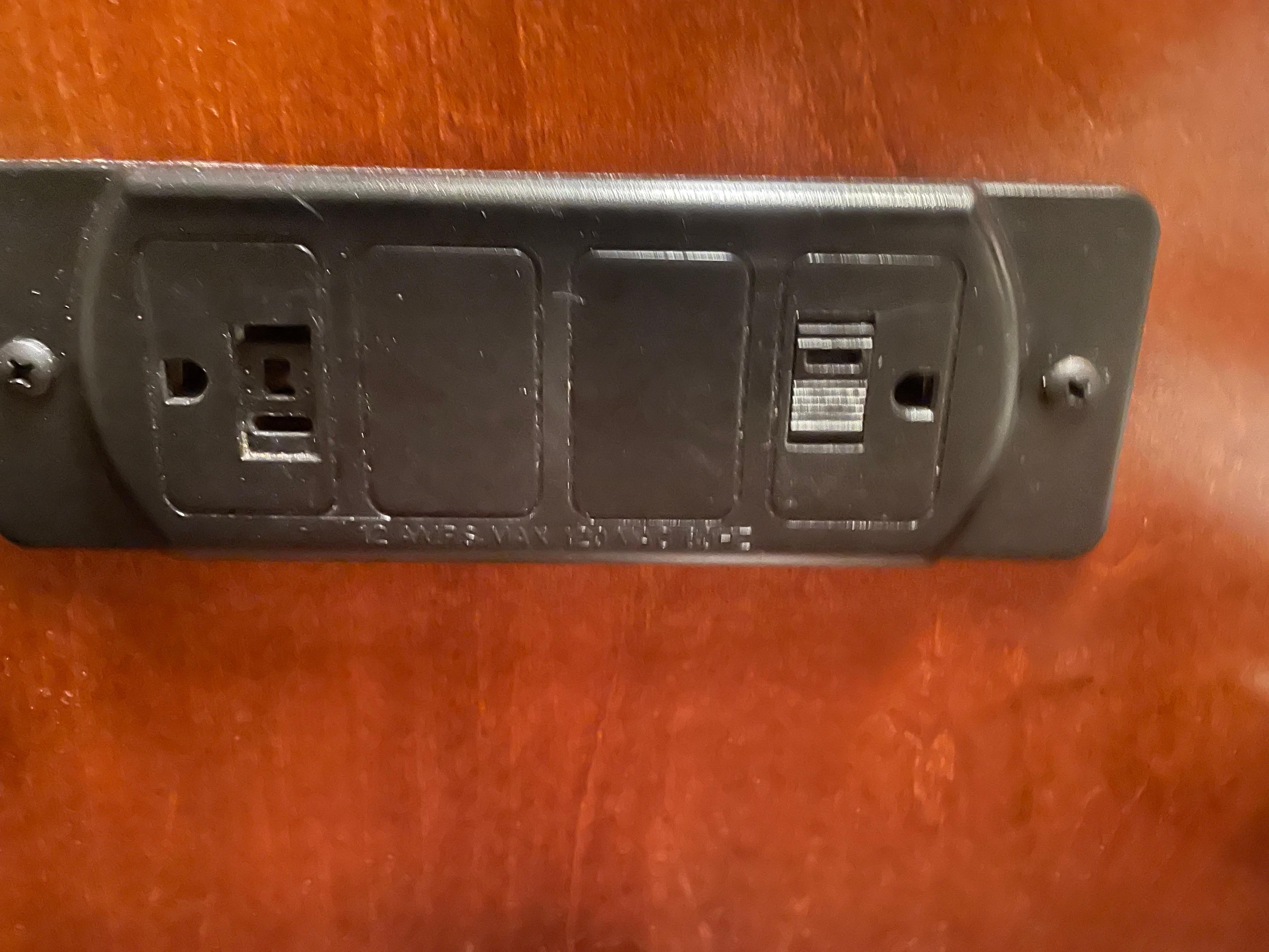 Elactrical sparks unable to use