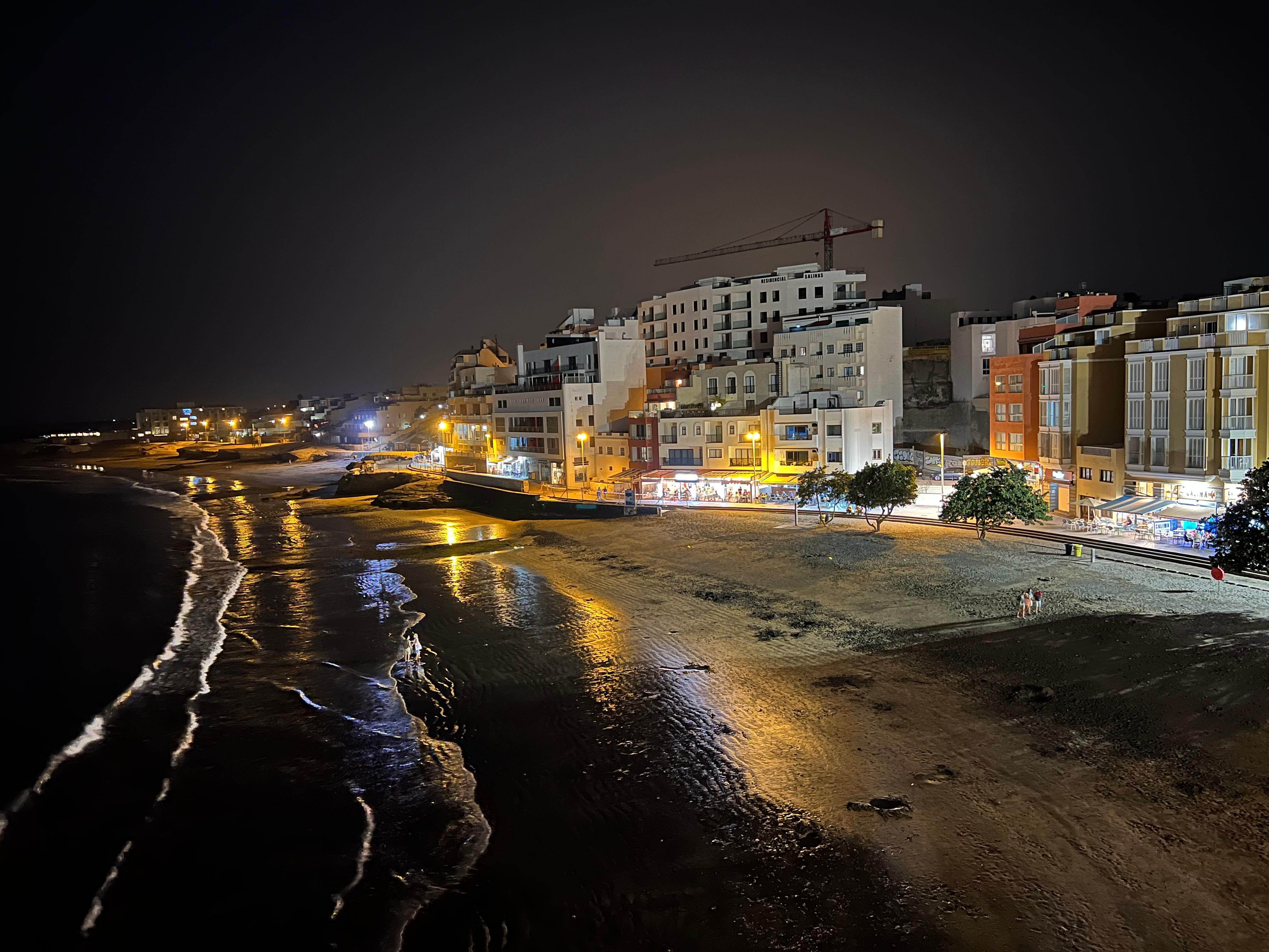 Utsikt från balkongen.