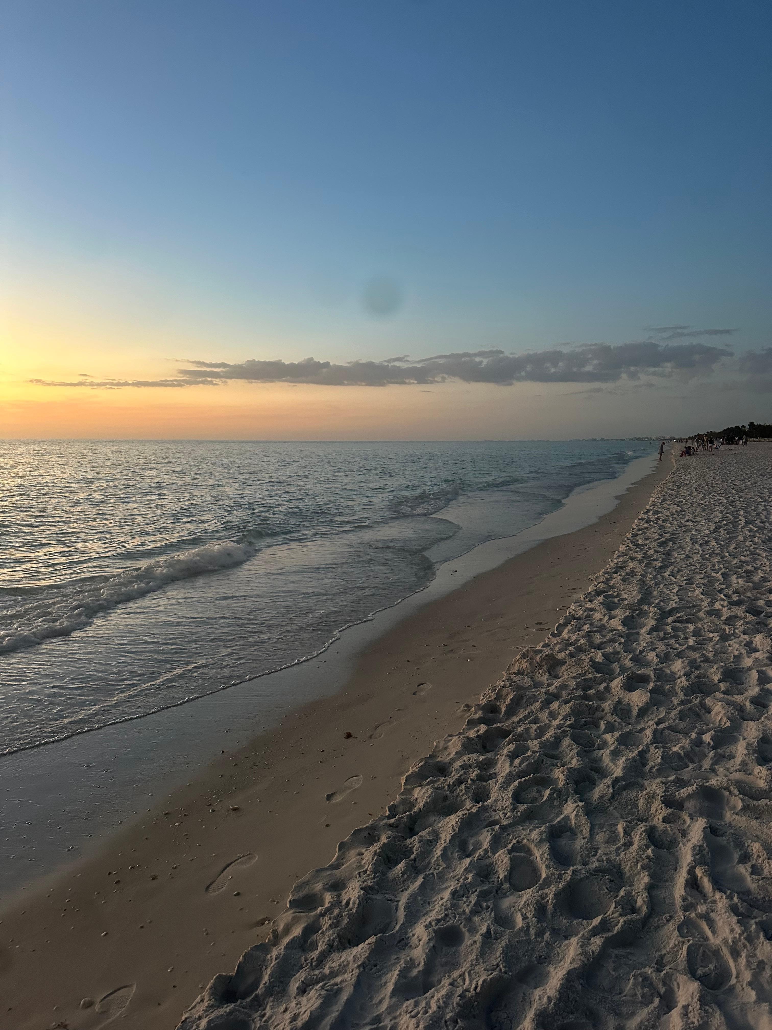 Vanderbilt Beach 10 min drive 