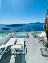 Our own plunge pool.