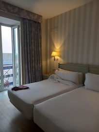 Belle chambre spacieuse..