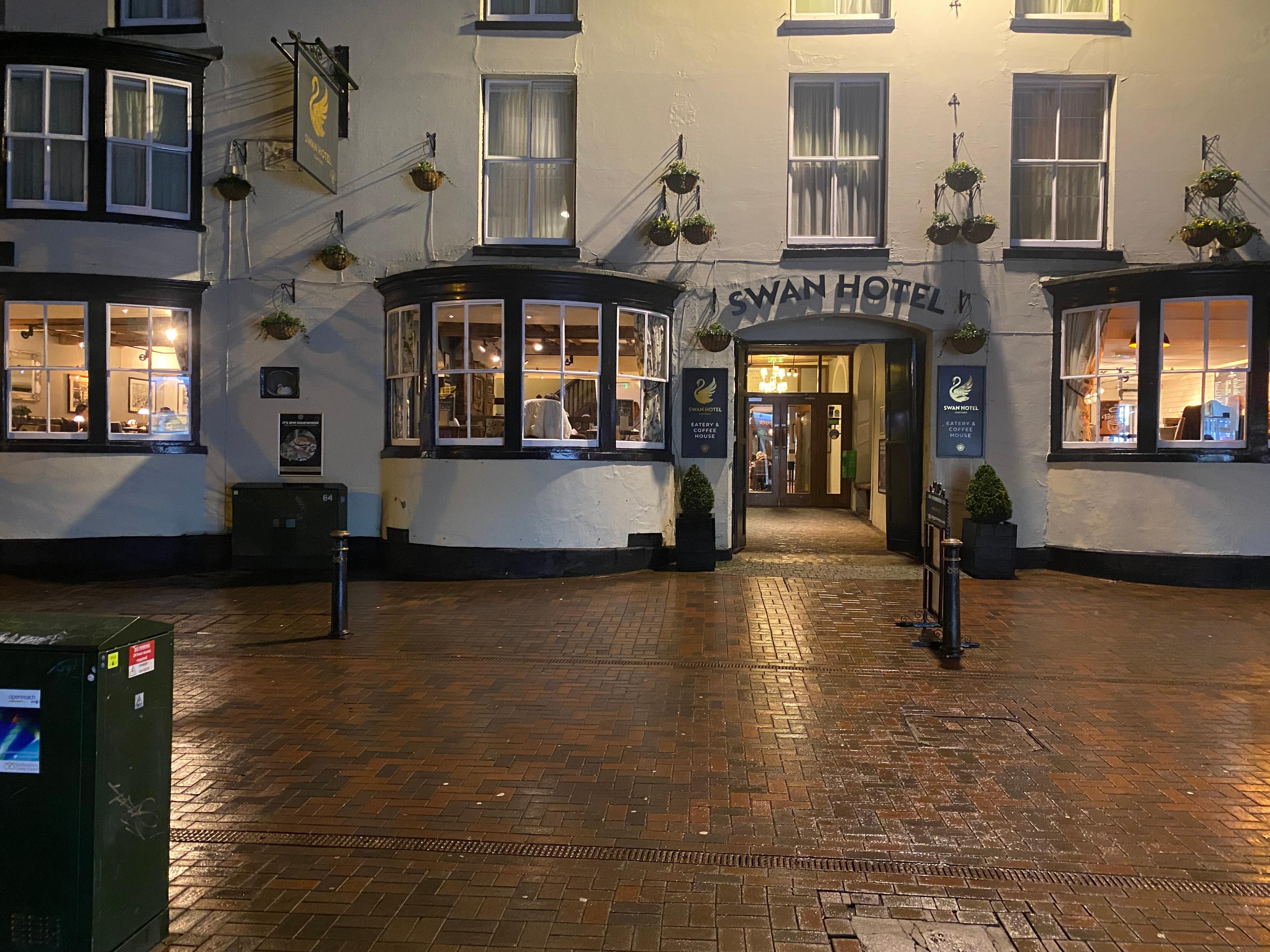 Nice and relaxing evening at the Swan Hotel