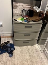 Clothes bin