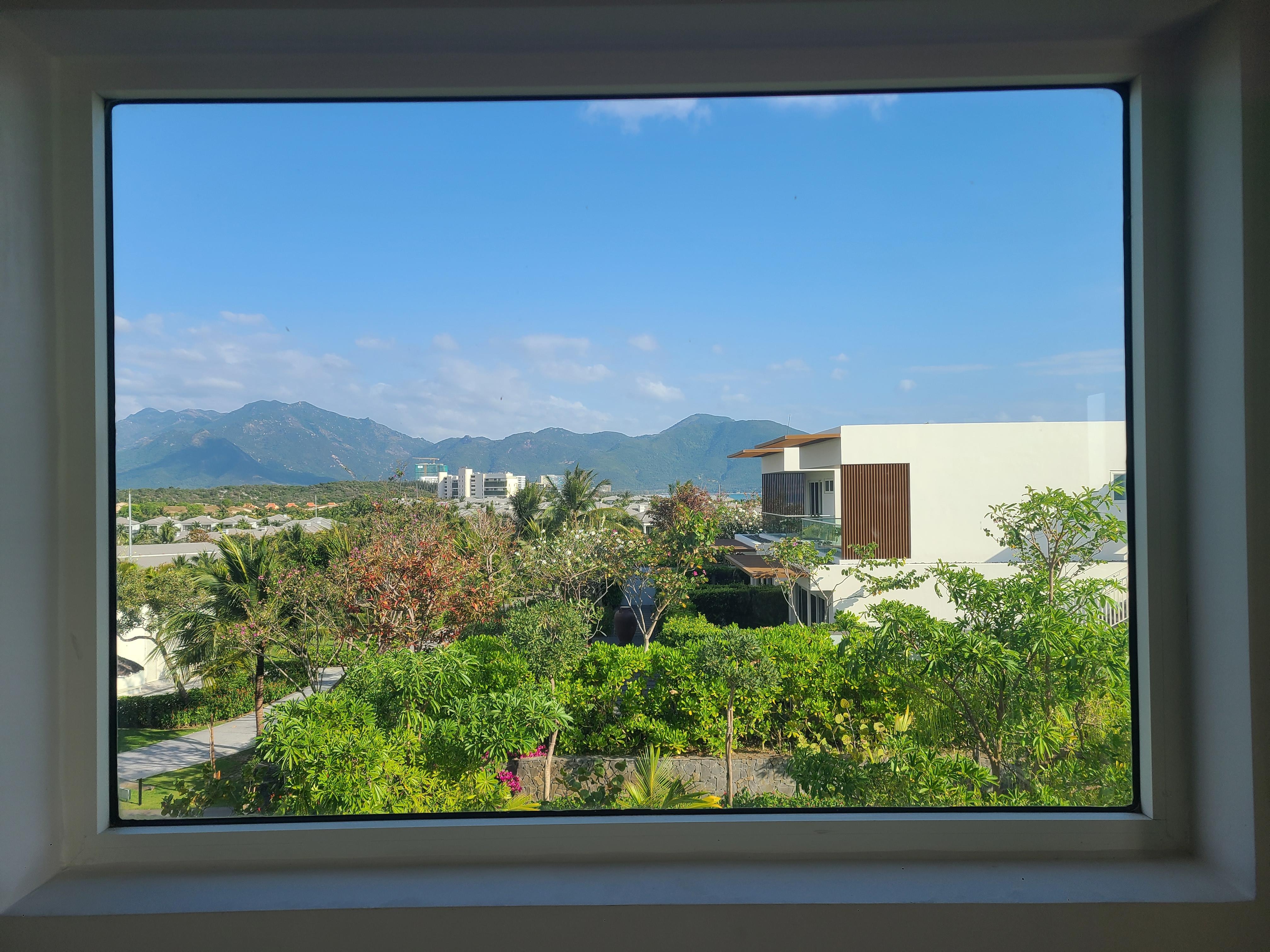 측면 창문 전망 (여기도 좋음)