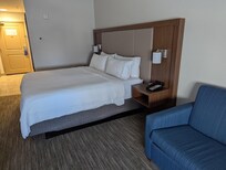 Not a fan of very low bed, but is comfee