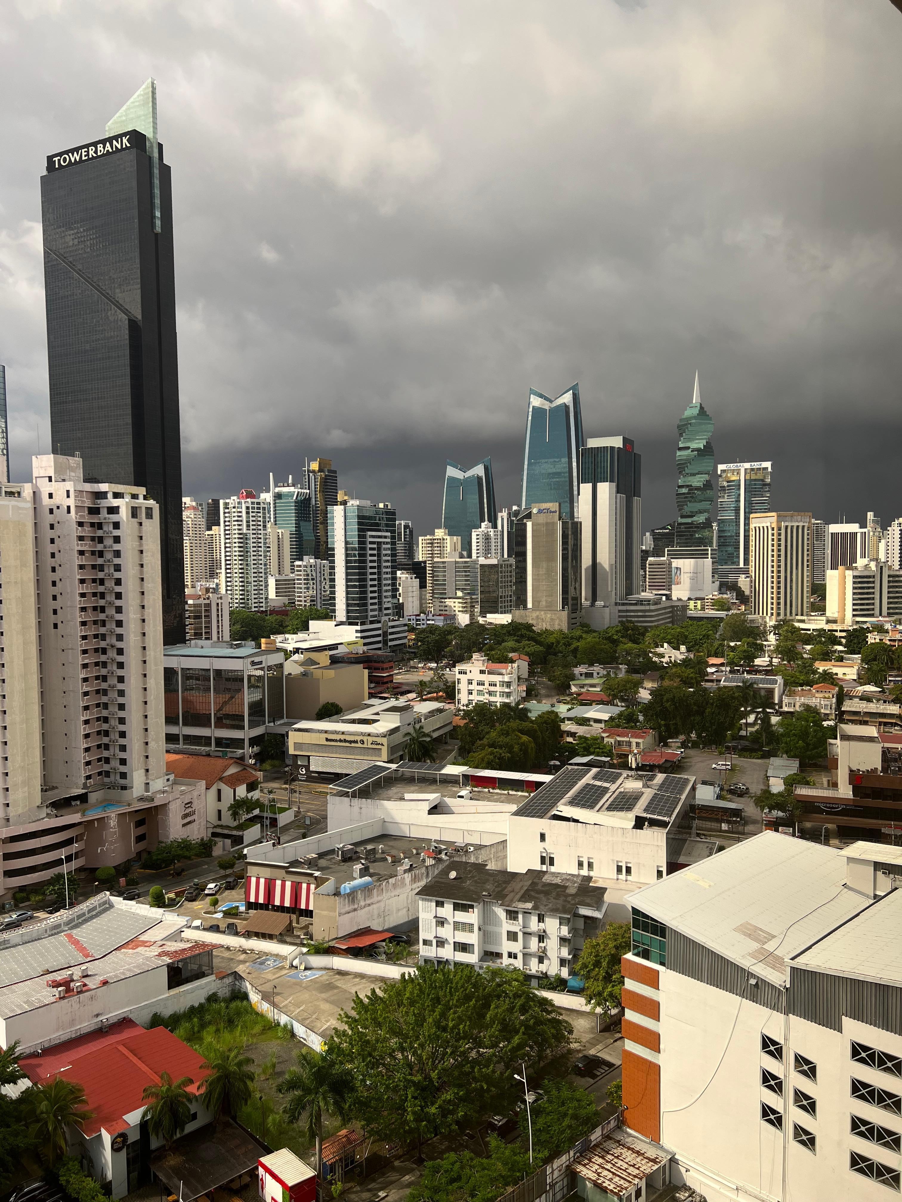 La vista de la ciudad desde el piso 16.