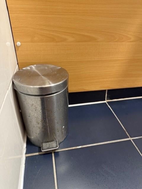Dirty bathroom bin
