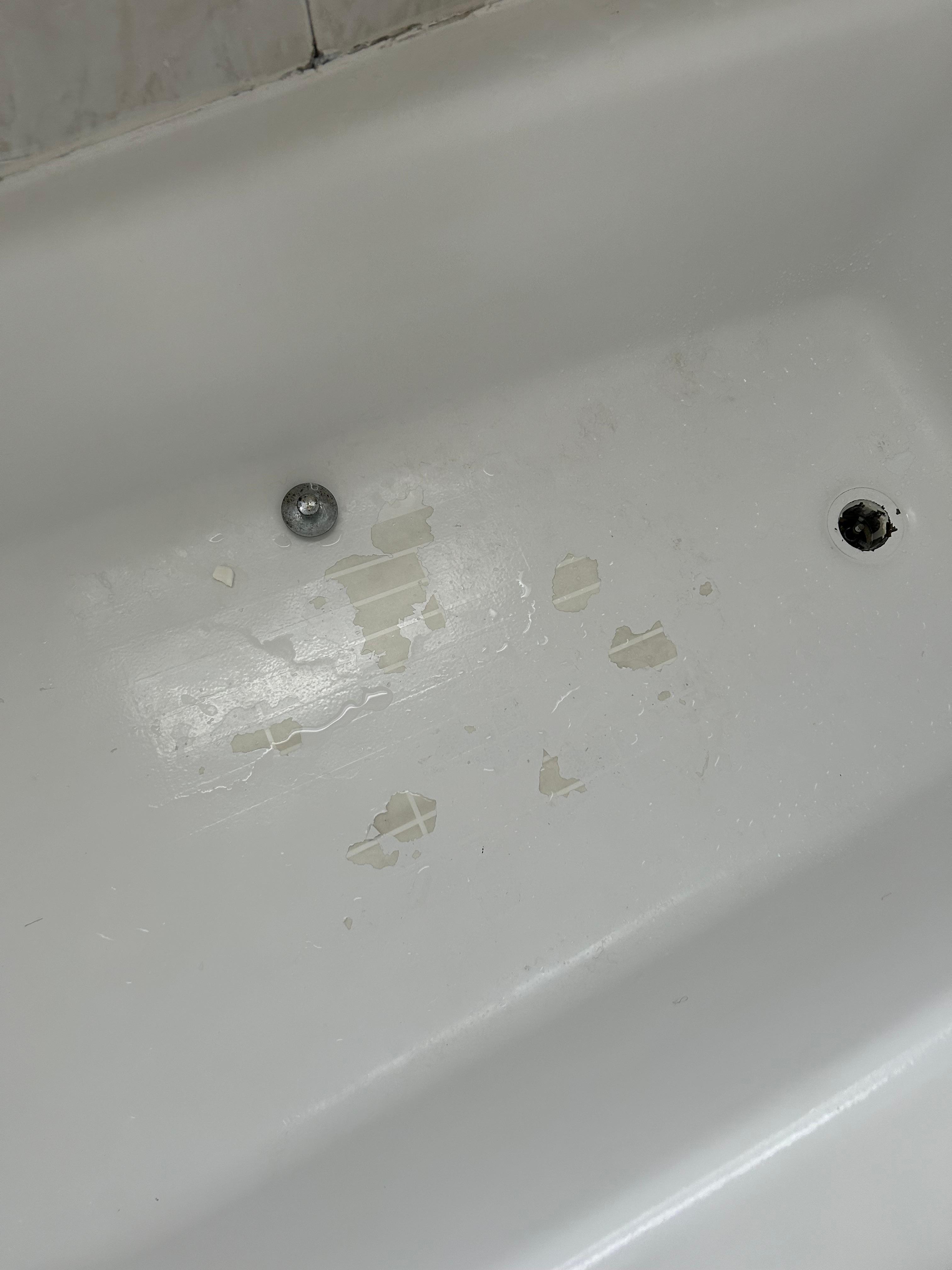 Bathtub - Chipped paint