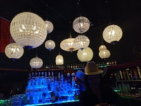 Nice restaurant and bar adjacent to Hotel