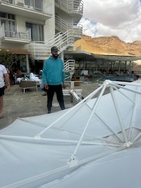 Parasol à 4 pour le soulever