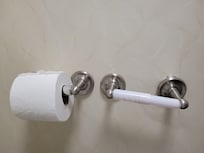 El porta papel caído