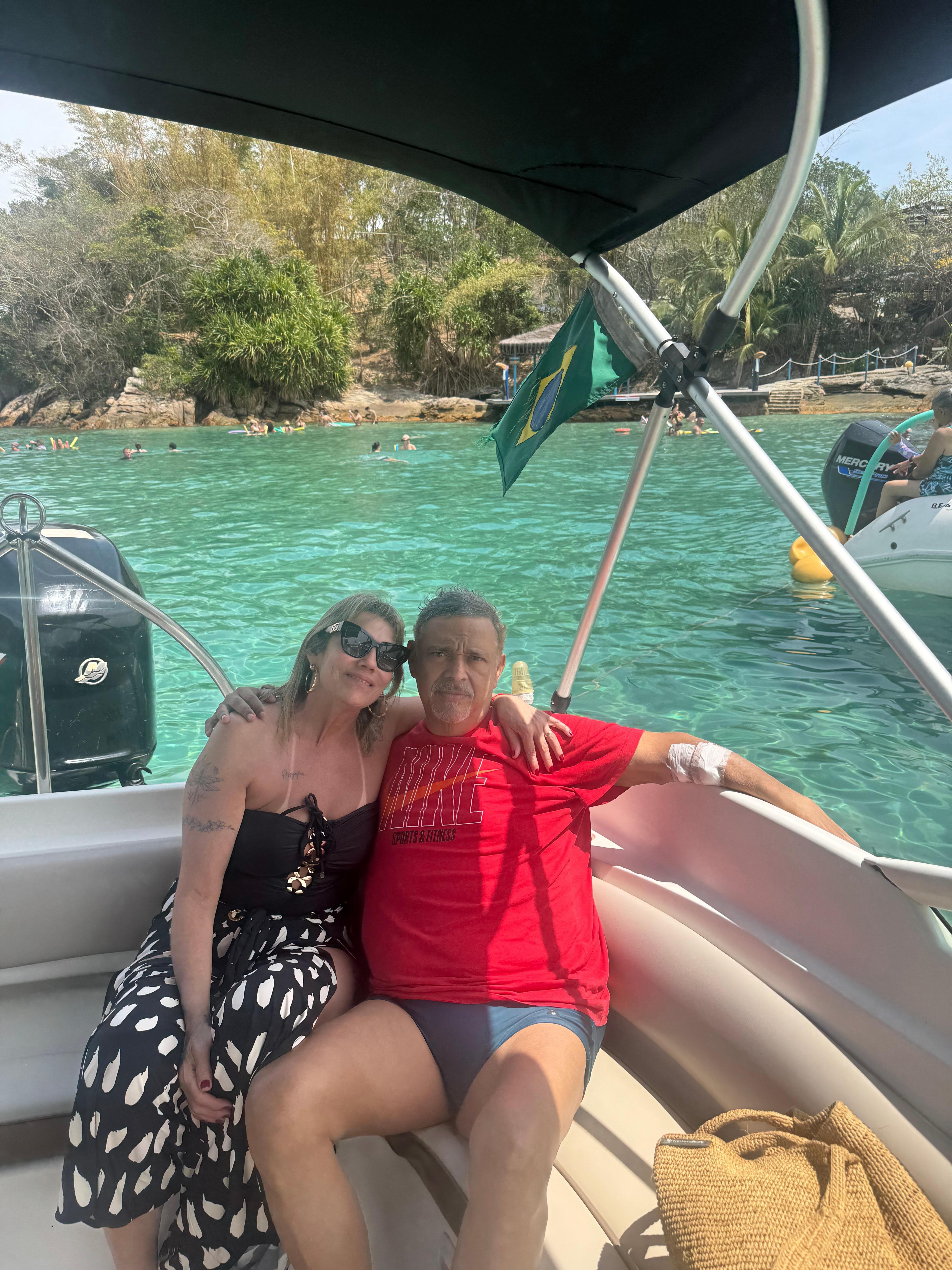 Passeio de barco Exelente 