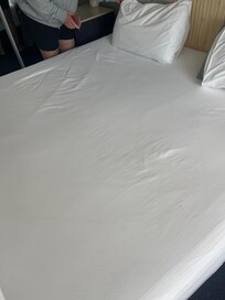 Looks like the sheets were never changed just straight up