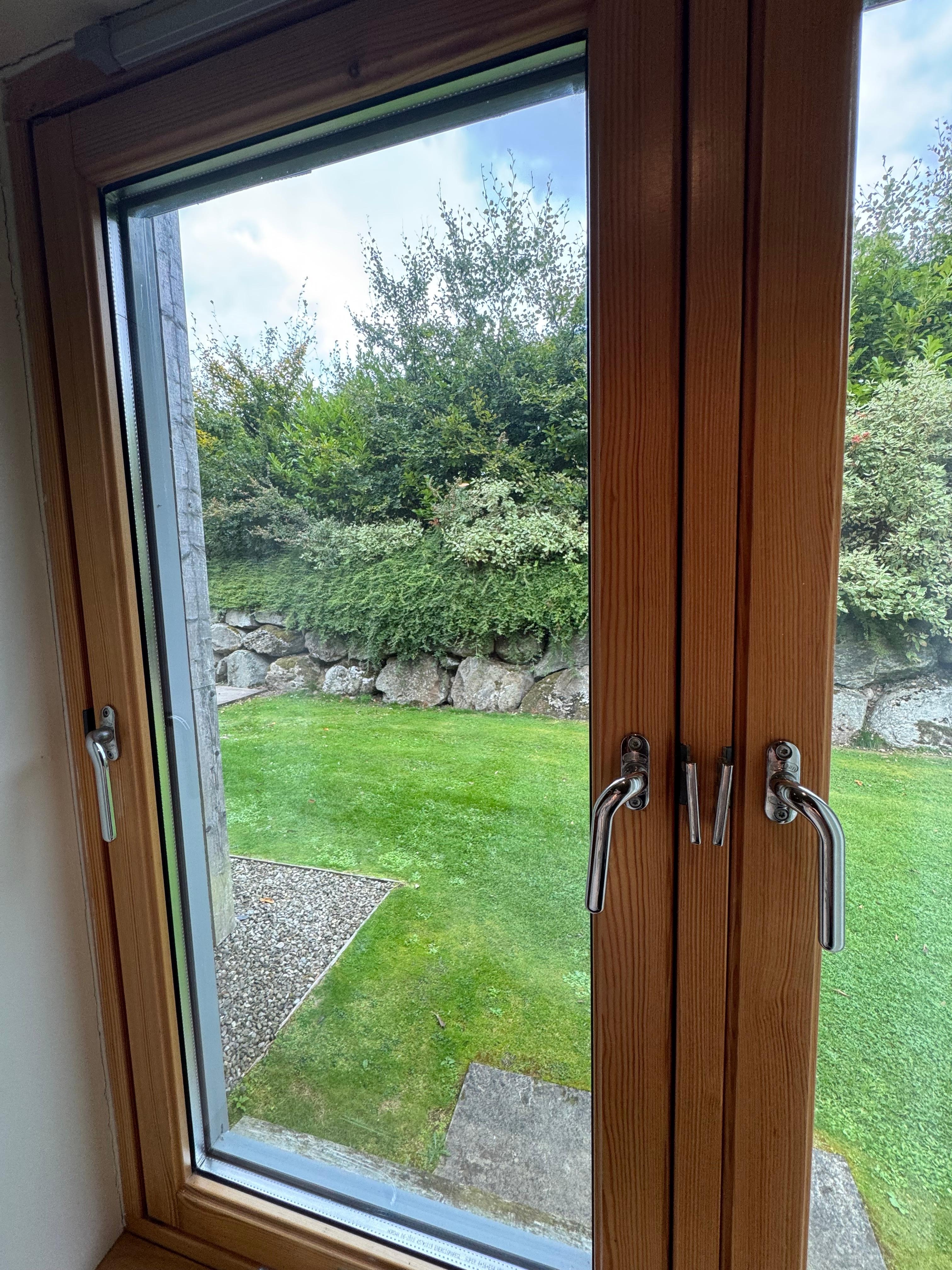 The views and out the front and back windows were peaceful.