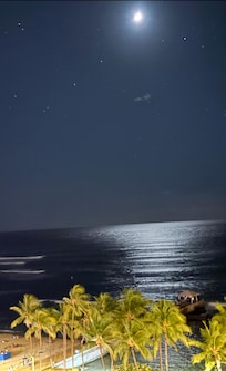 Sunset from Twin Fin pool area.