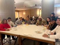 Todos unidos al desayunar muy rico todo