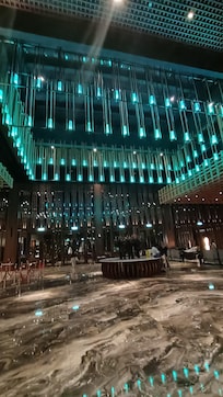 Gorgeous lobby