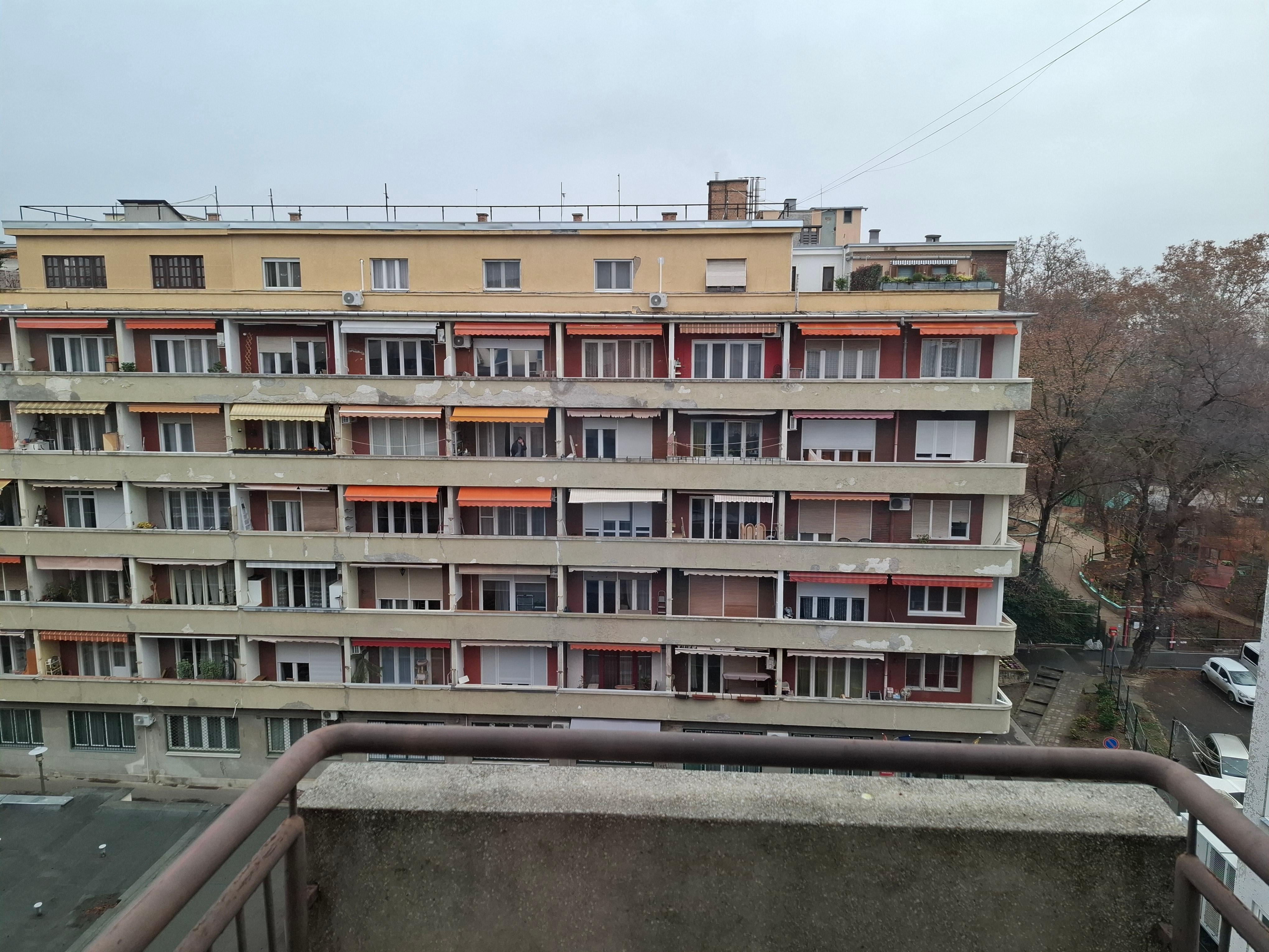 Vista da rua, à partir da varanda