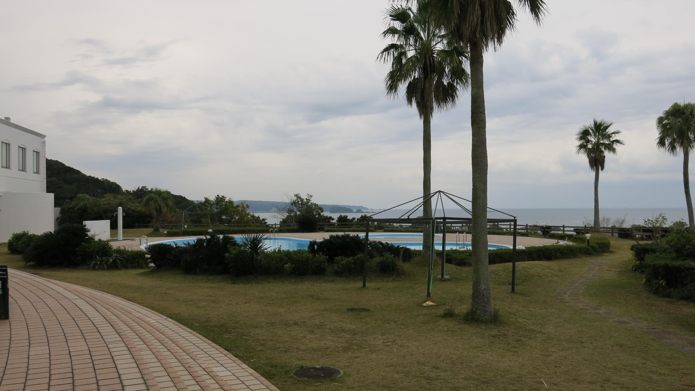 プールもあった。