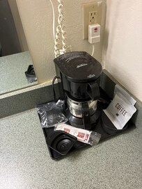 Coffee with no cups