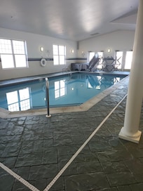Pool, heated.