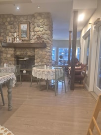 Dining area open all the time with complimentary tea, coffee and hot chocolate