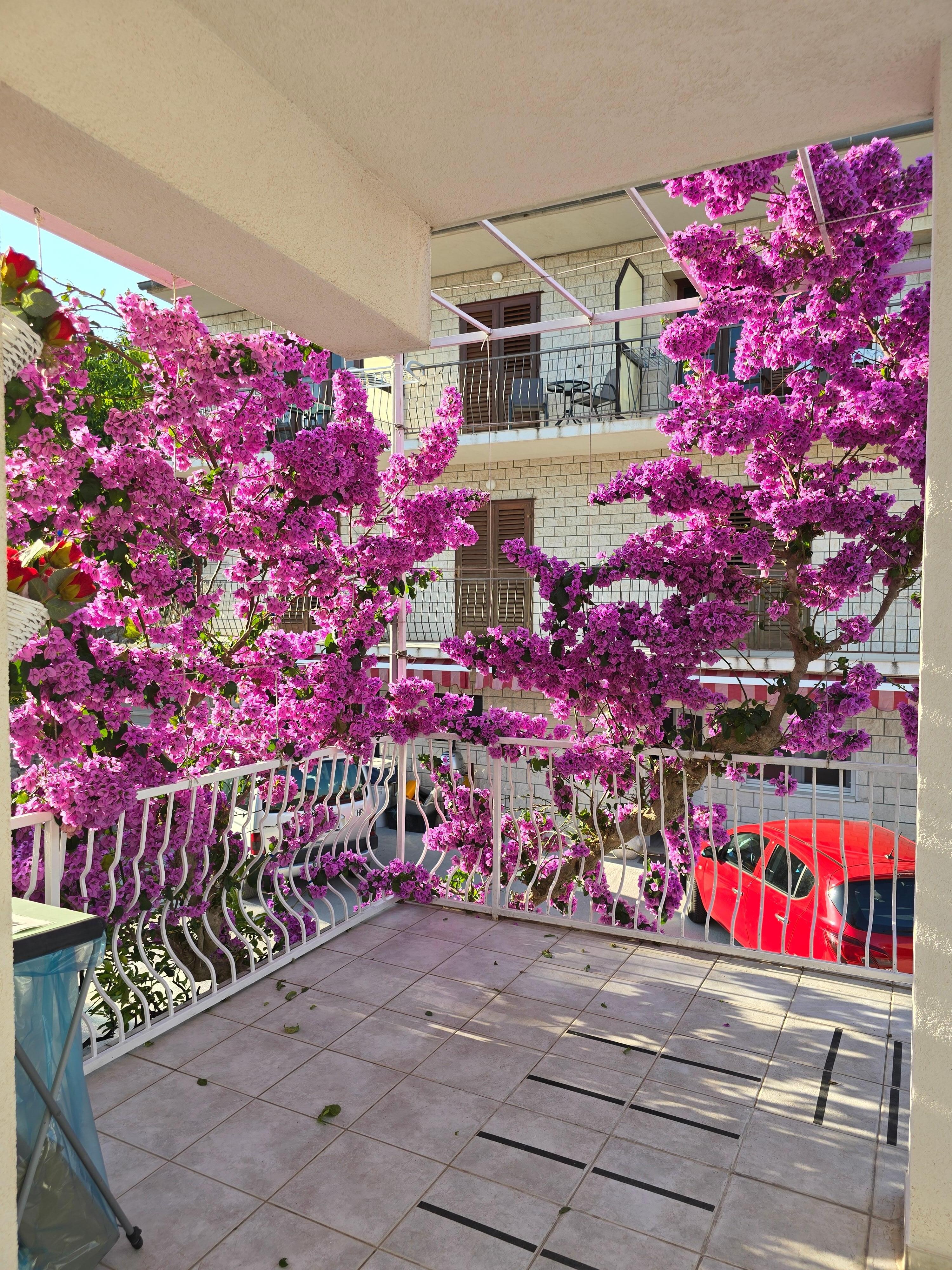 Inngangsparti til rommene i øverste etage.