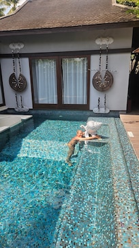 Unser Pool in der Villa