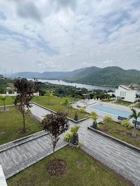 Private pool